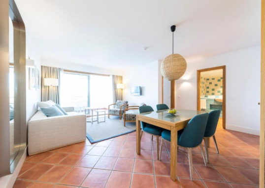 THE PATIO SUITE HOTEL 13