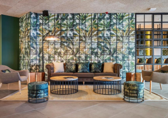 THE PATIO SUITE HOTEL 17