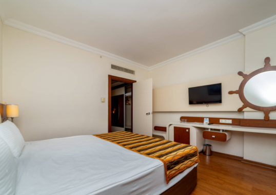TRANSATLANTIK HOTEL & SPA 14