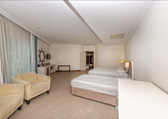 TRANSATLANTIK HOTEL & SPA 17