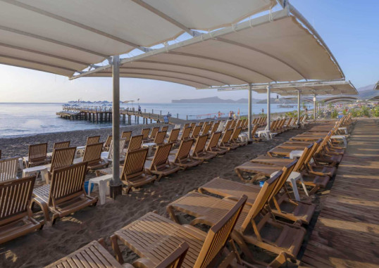 TRANSATLANTIK HOTEL & SPA 44