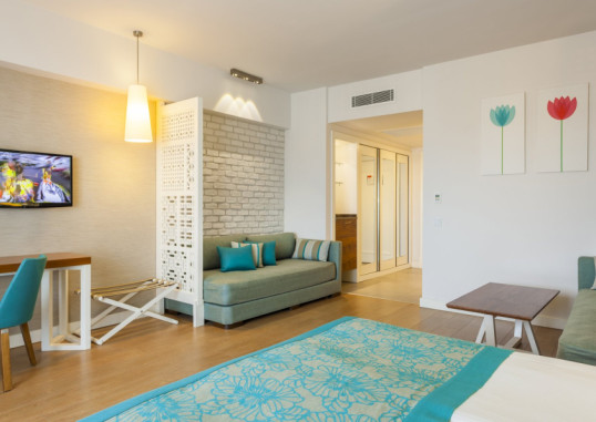 TERRACE ELITE RESORT 19