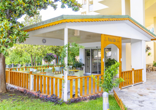 QUEENS PARK LE JARDIN RESORT 23