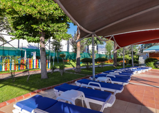QUEENS PARK LE JARDIN RESORT 32