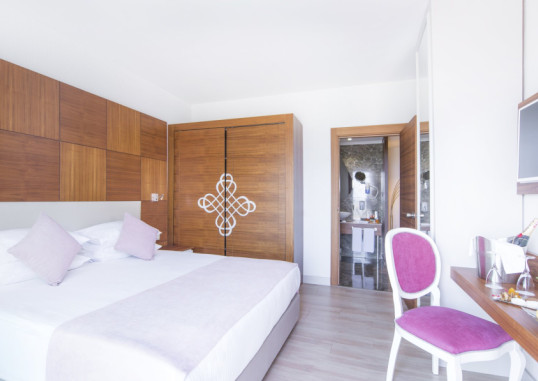 PORT NATURE LUXURY RESORT HOTEL & SPA 18