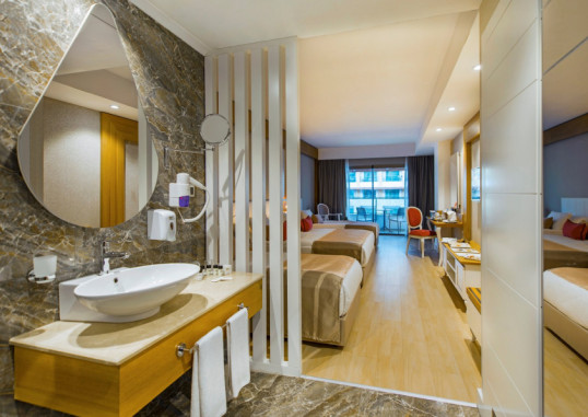 PORT NATURE LUXURY RESORT HOTEL & SPA 42