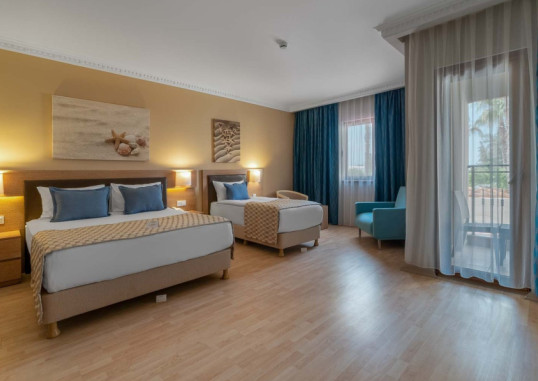 NUMA CLUB SIDE HOTEL 43