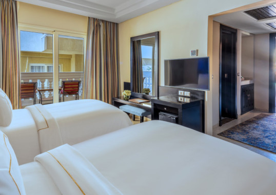 RIXOS PREMIUM SEAGATE SHARM 26