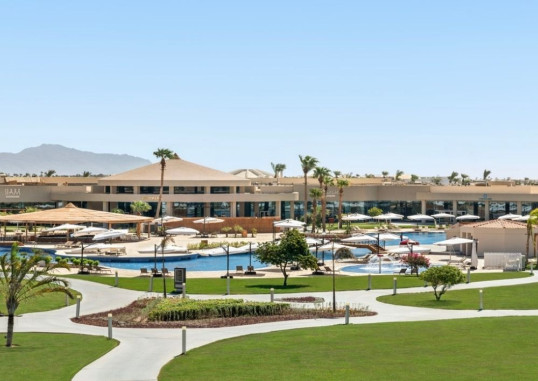 GOLF VILLAS & SUITES 4