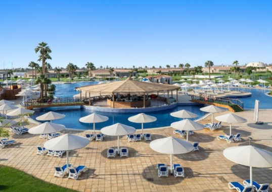 GOLF VILLAS & SUITES 13
