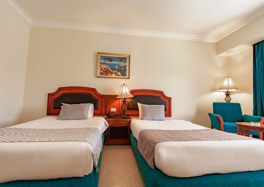 LIFE RESORTS CORAL HILLS 12