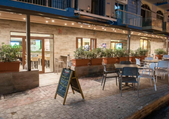 THE EUROCLUB HOTEL 14