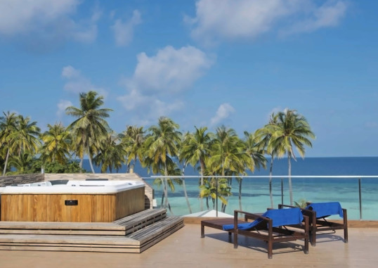 ARENA BEACH HOTEL 36