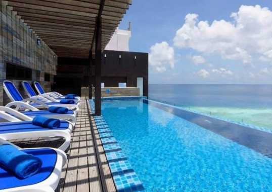 ARENA BEACH HOTEL 2