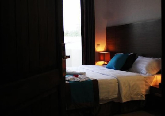 AQUZZ INN AND SPA 9