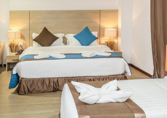 AQUZZ INN AND SPA 10