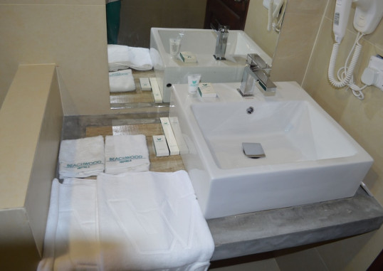 AQUZZ INN AND SPA 14