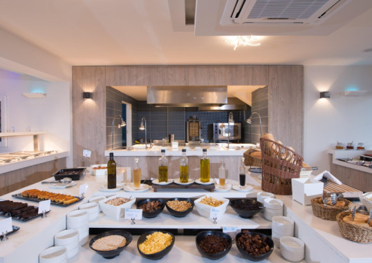 IMPERIAL PALACE (ADULTS ONLY) 21