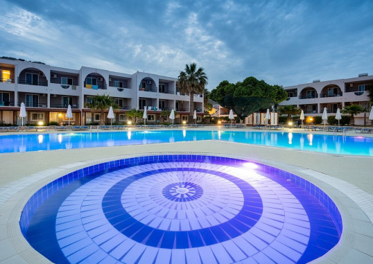 LARDOS BAY 4