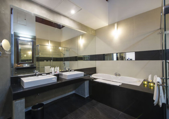 CLUB HOTEL DOLPHIN 22