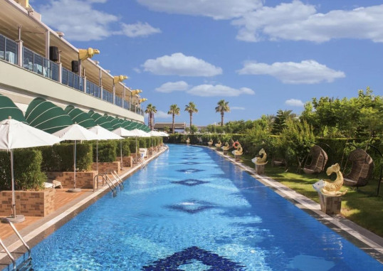 DELPHIN IMPERIAL 8