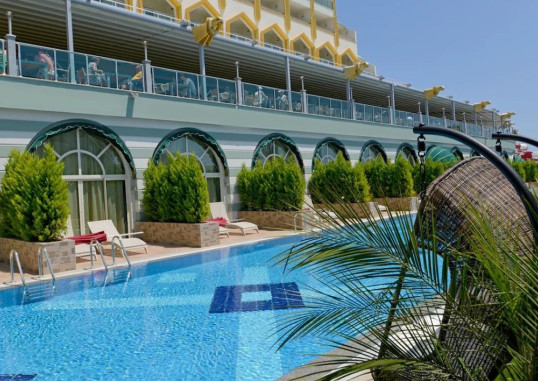 DELPHIN IMPERIAL 9