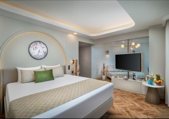 NEO PALACE 9