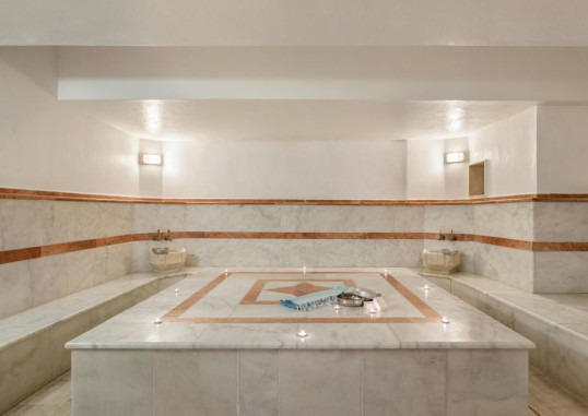 SEVEN SEAS HOTEL LIFE 69