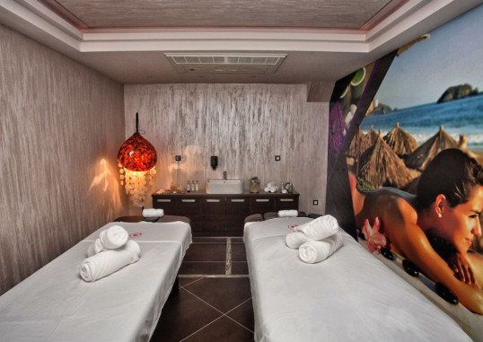ACD WELLNESS & SPA 21