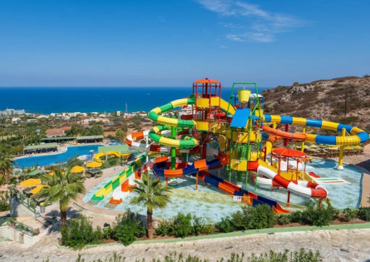 FAMILY WORLD AQUA SUN VILLAGE 5