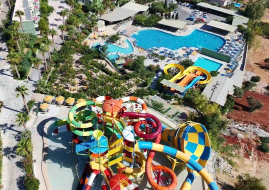 FAMILY WORLD AQUA SUN VILLAGE 1