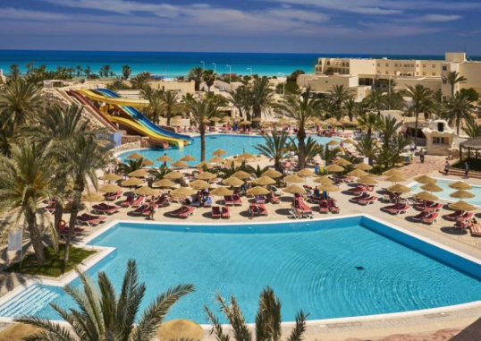 LES 4 SAISONS AQUAPARK AND THALASSO 1