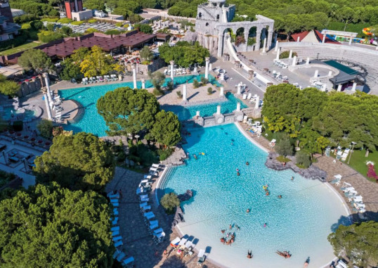 XANADU RESORT 5