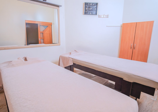 MIRAMARE QUEEN HOTEL 25