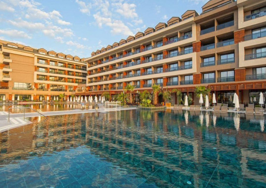 ALETRIS DELUXE HOTEL & SPA 1