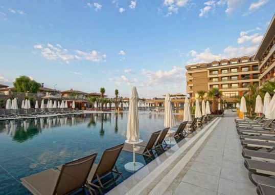ALETRIS DELUXE HOTEL & SPA 4