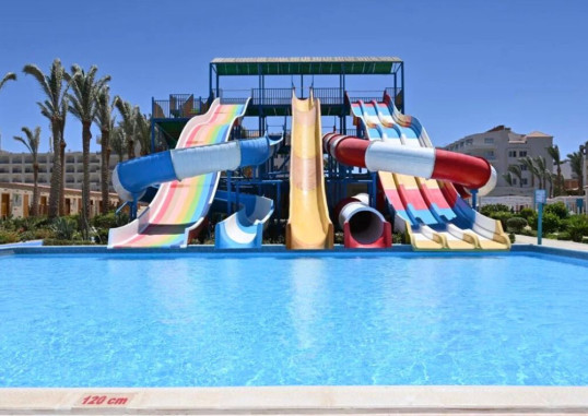 SUNRISE SERANO AQUA PARK RESORT 10