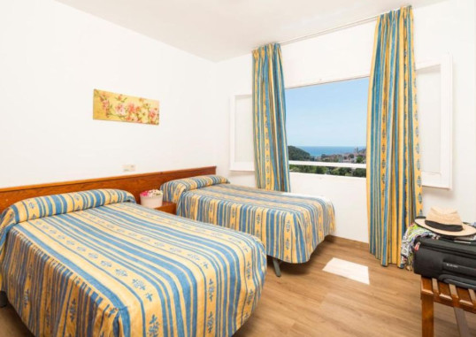 ELS LLORERS APARTAMENTOS 6