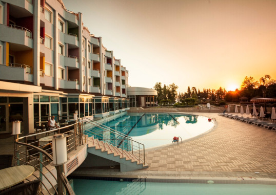 ROX RESORT HOTEL 28