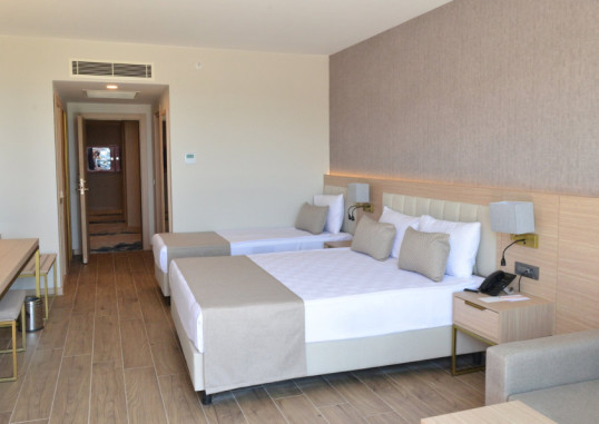 LUNA VISTA HOTEL 21