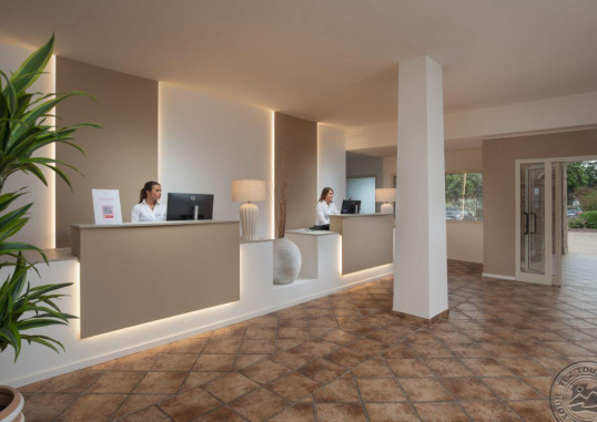VOI COLONNA VILLAGE 12
