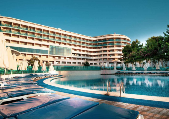 A GOOD LIFE UTOPIA FAMILY RESORT 1