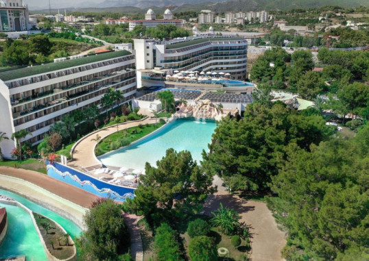 A GOOD LIFE UTOPIA FAMILY RESORT 3