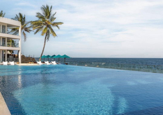 BAMBURI BEACH HOTEL 2
