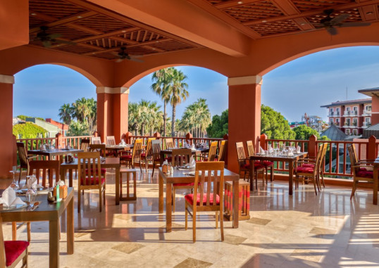 MEGASARAY CLUB BELEK 9