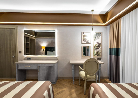 Junior Suite 4