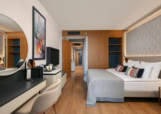 Family Room 1