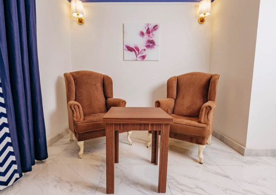 Villa Family Room 4