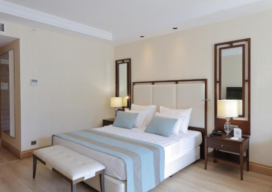 Deluxe Land View Room 1