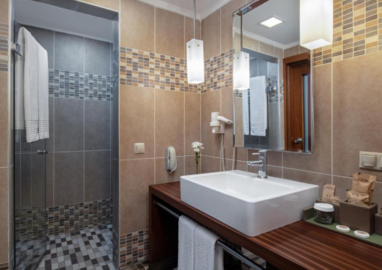 Jacuzzi Room 4